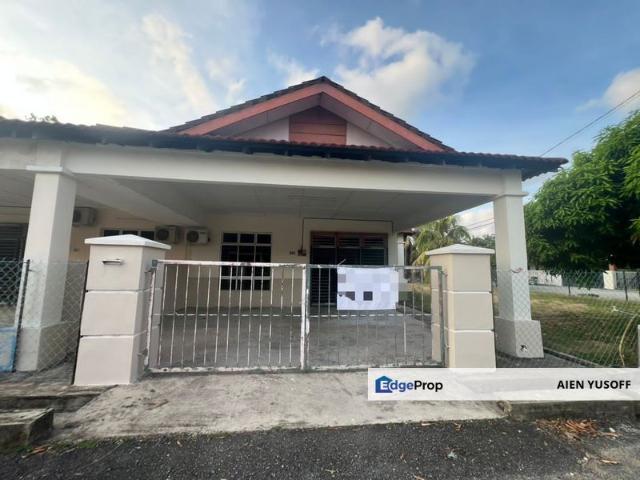 House for sale in Pekan, Pahang