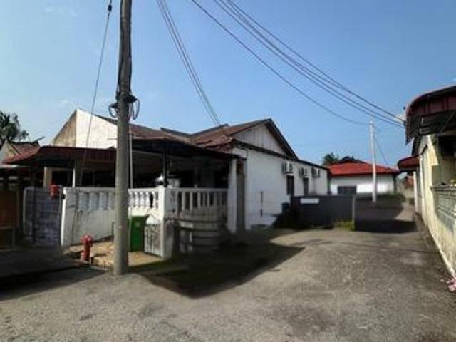 Terraced House for sale in Taman Beserah Ria, Kuantan