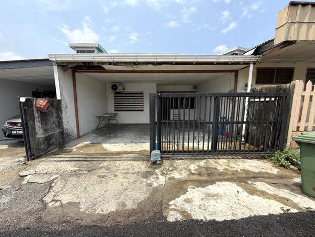 Terraced House for rent in Kuching, Bahagian Kuching