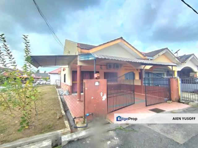 House for sale in Pekan, Pahang