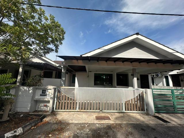 Terraced House for sale in Wellesley, Penang