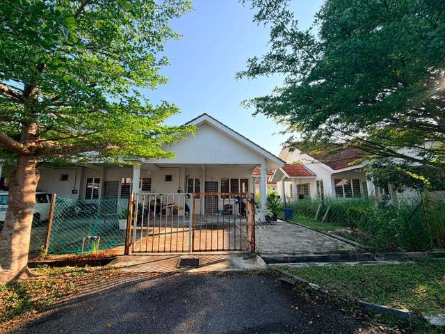 Terraced House for sale in Tringganu