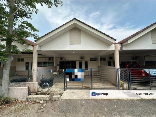 House for sale in Pekan, Pahang