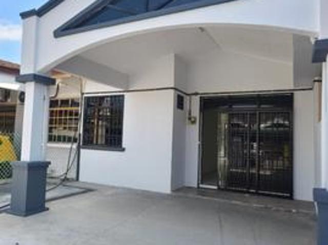 Terraced House for sale in Batu Pahat, Johor