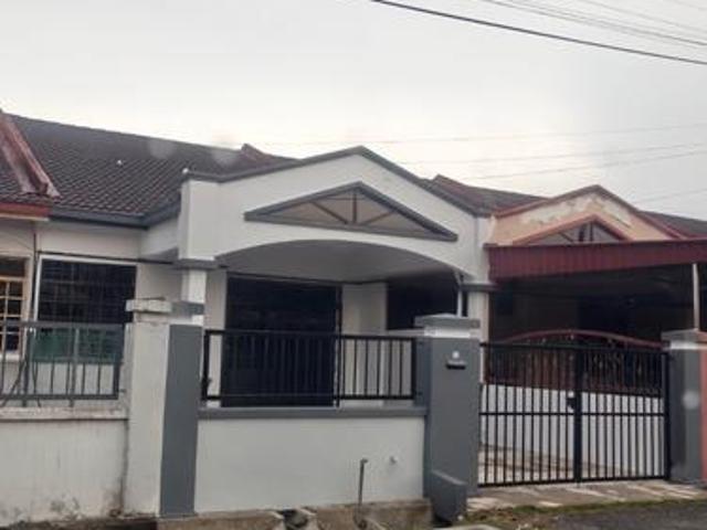 Terraced House for sale in Batu Pahat, Johor
