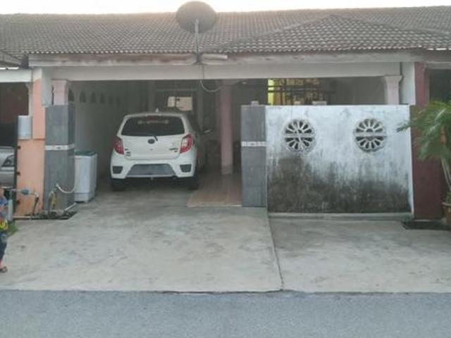 Terraced House for sale in Pekan