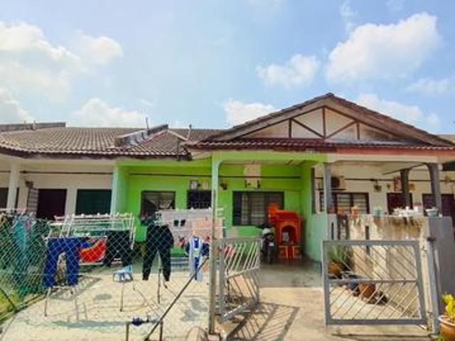 Terraced House for sale in Kuala Selangor, Selangor