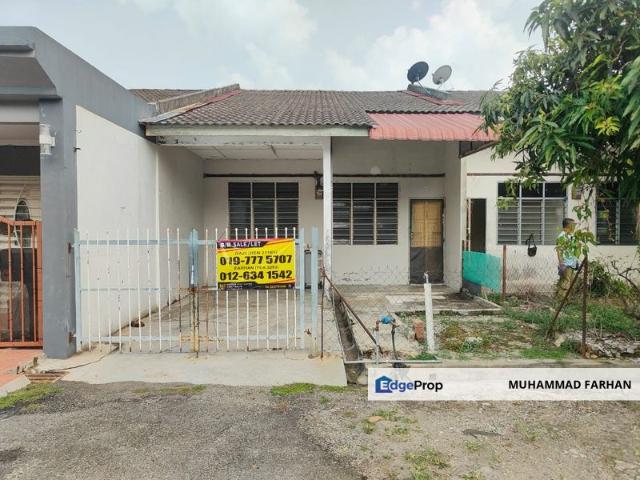 House for sale in Malaka