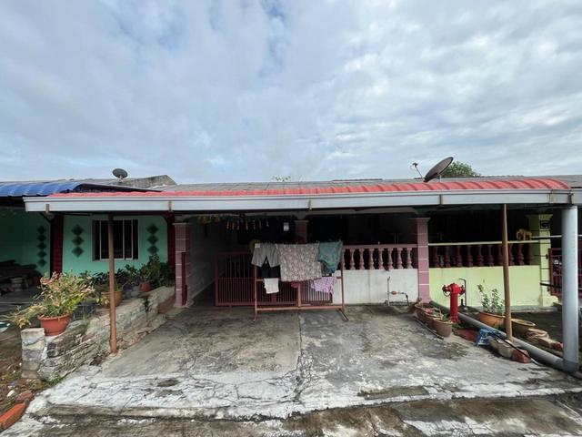 Terraced House for sale in Rembia, Malaka