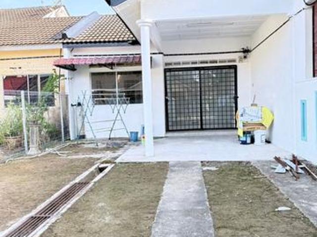 Terraced House for sale in Tringganu