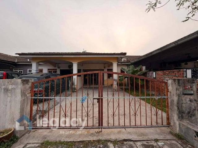 Terraced House for sale