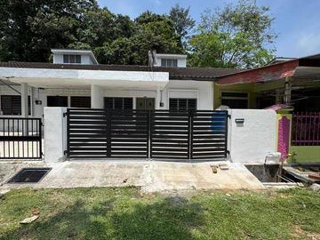 Terraced House for sale in Kampar