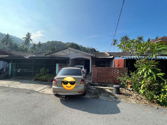 Terraced House for sale in Perak, Tldm Lumut