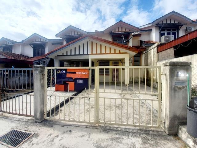 Terraced House for sale in Tanjong Sepat, Selangor