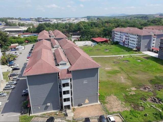 Apartment for sale in Malaka