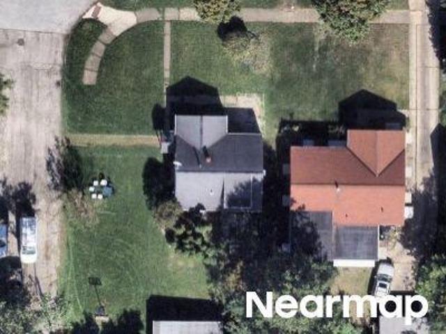 House for sale in Bellaire-Puritas, Cleveland
