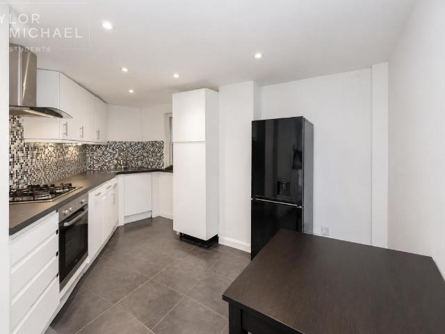Apartment for rent in Round Hill, Brighton & Hove