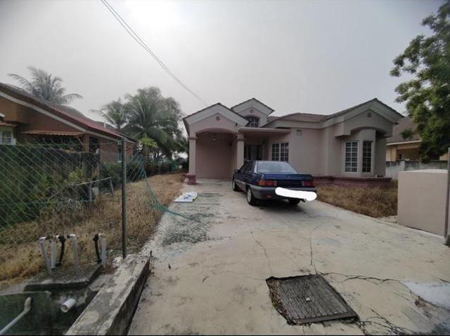 Bungalow for sale in Sungai Pelek, Sepang