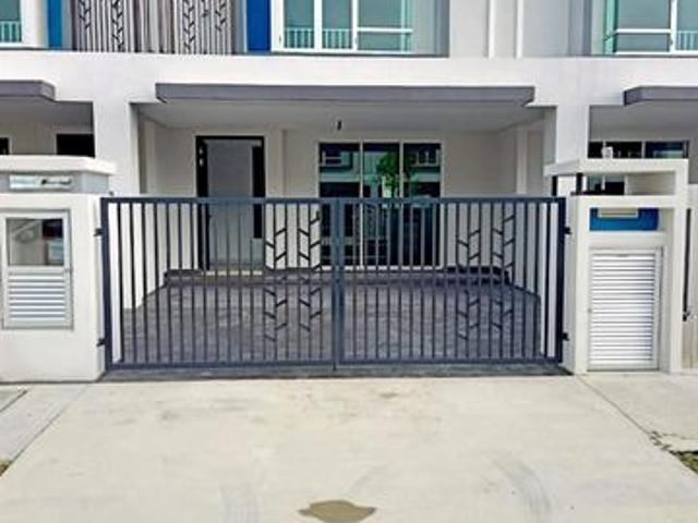 Terraced House for sale in Tanjong Sepat, Selangor