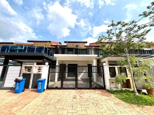 Terraced House for sale in Alam Impian, Selangor
