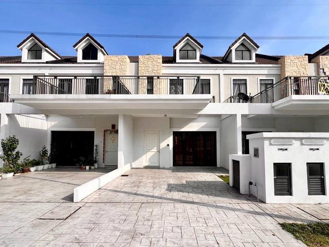Terraced House for sale in Tanjong Sepat, Selangor