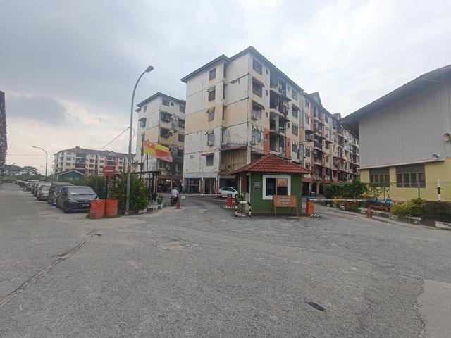 Apartment for sale in Kajang, Langat
