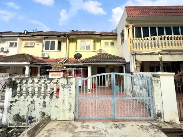 Terraced House for sale in Langat, Selangor