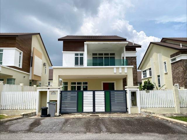 Bungalow for sale in Sendayan Village, Negeri Sembilan