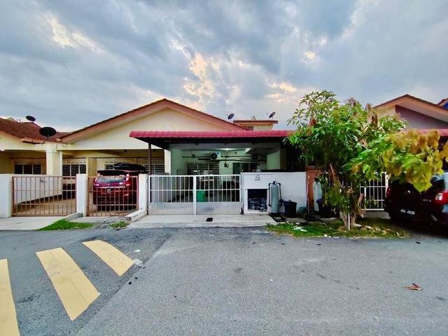 Terraced House for sale in Banting, Selangor
