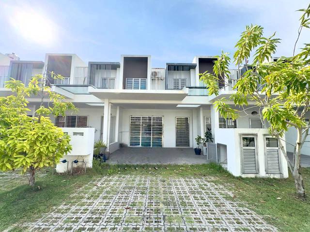 Terraced House for sale in Tanjong Sepat, Selangor