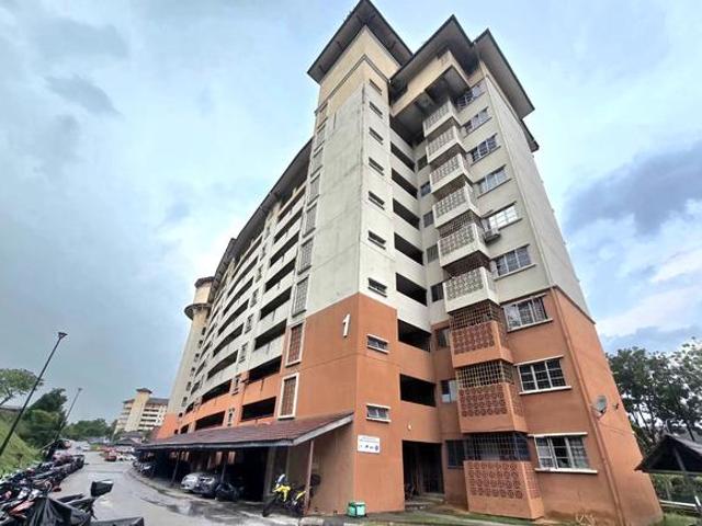 Condominium for sale in Petaling, Alam Impian