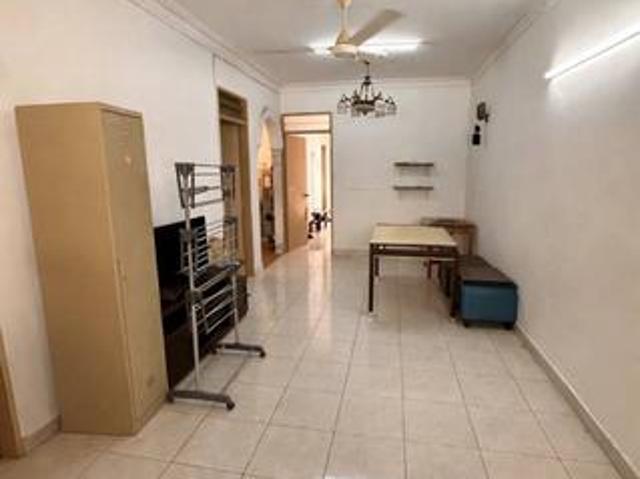 Apartment for sale in Petaling, Damansara Damai