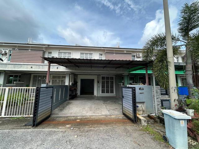 Terraced House for sale in Tanjong Sepat, Selangor