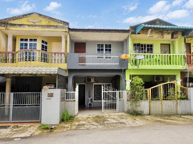 Terraced House for sale in Langat, Selangor