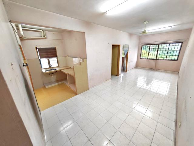 Apartment for sale in Petaling, Damansara Damai