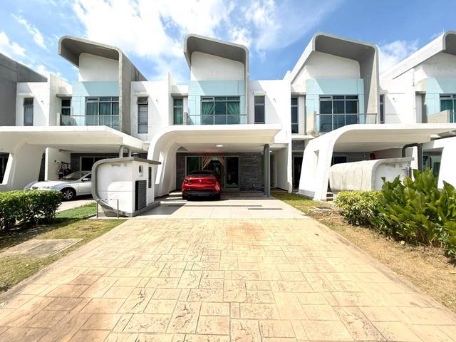Terraced House for sale in Tanjong Sepat, Selangor