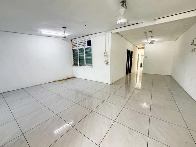 Terraced House for sale in Banting, Selangor