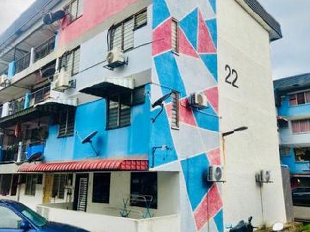 Flat for sale in Petaling, Alam Impian