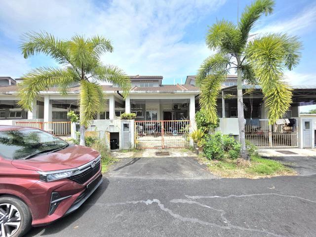 Terraced House for sale in Jenjarom, Kuala Langat