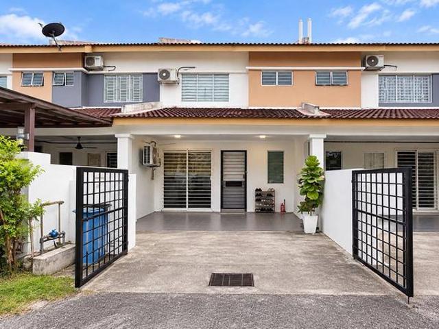 Terraced House for sale in Jenjarom, Kuala Langat