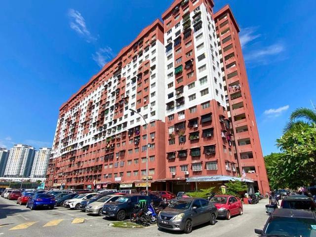 Apartment for sale in Petaling, Damansara Damai