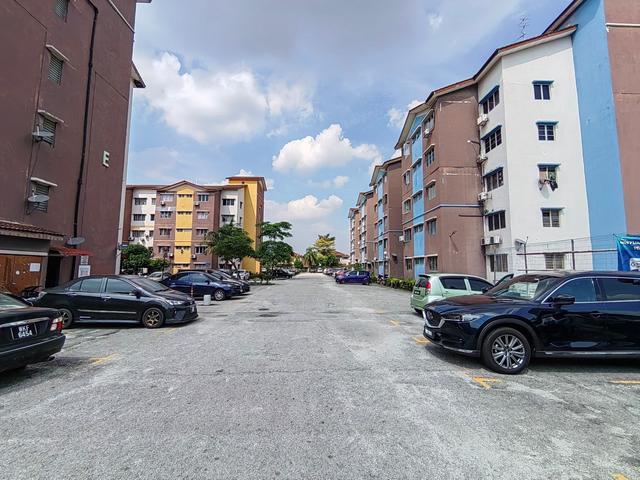 Apartment for sale in Sungai Buloh, Shah Alam