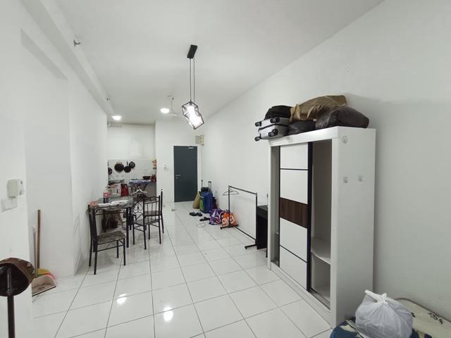 Serviced Residence for sale in Tanjong Sepat, Selangor