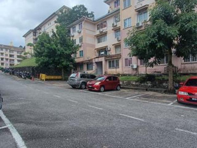 Apartment for sale in Petaling, Damansara Damai