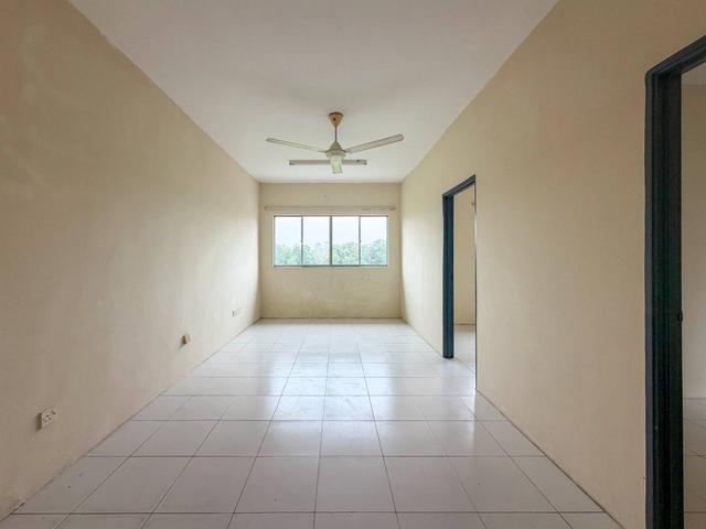 Flat for sale in Puchong, Majlis Bandaraya Subang Jaya