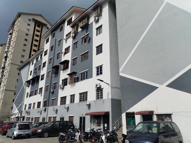 Flat for sale in Selayang, Selangor