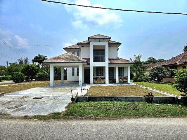 Bungalow for sale in Wellesley, Penang