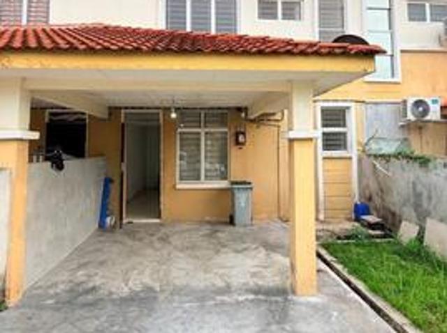 Terraced House for sale in Malaka