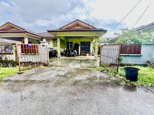 Residential House for sale in Tanjong Sepat, Selangor