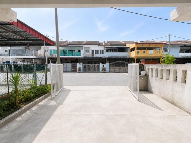Terraced House for sale in Kuala Selangor, Selangor